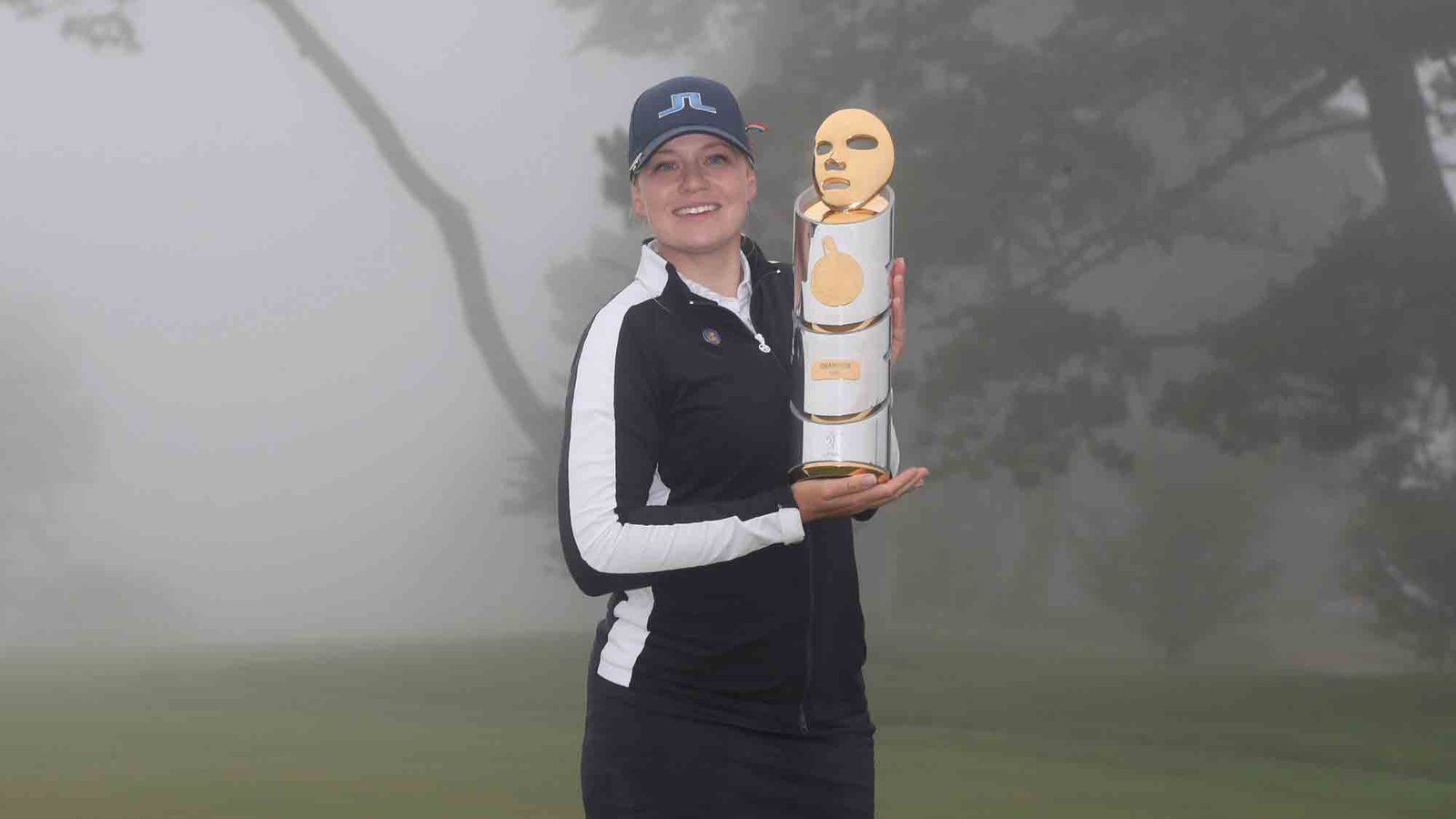 Defending champion Matilda Castren