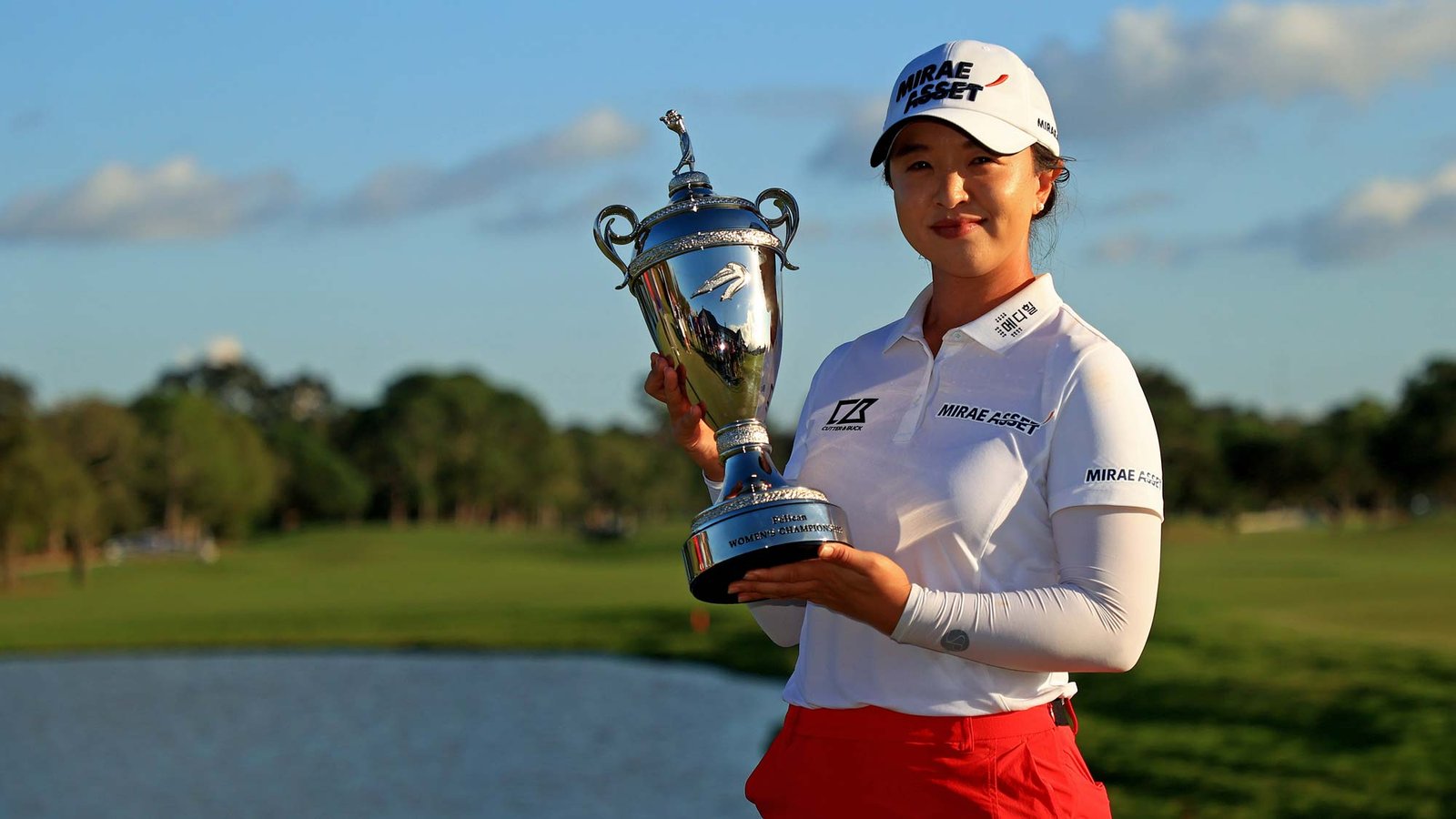 Defending champion Sei Young Kim