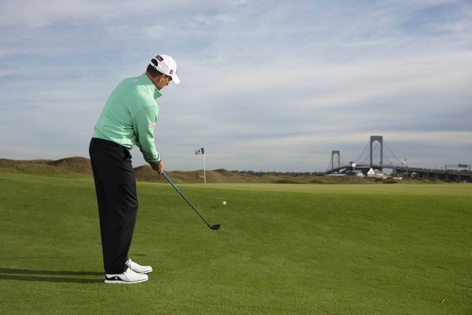 Putting from off the green with a hybrid