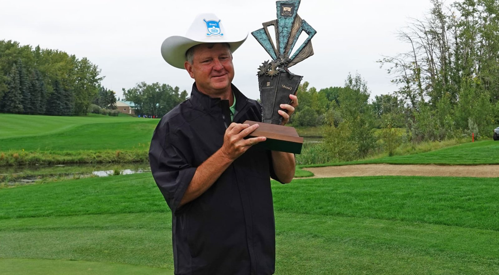 Defending champion Wes Short Jr