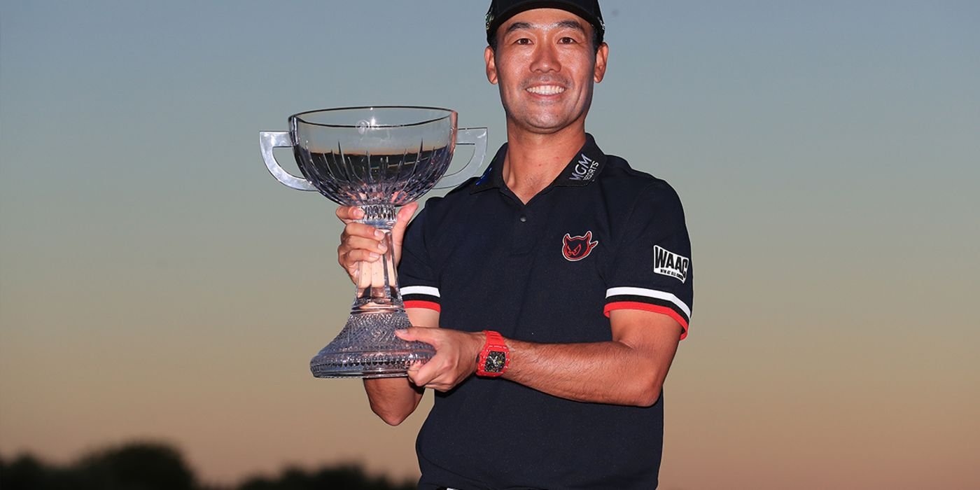 Kevin Na with Shriners trophy