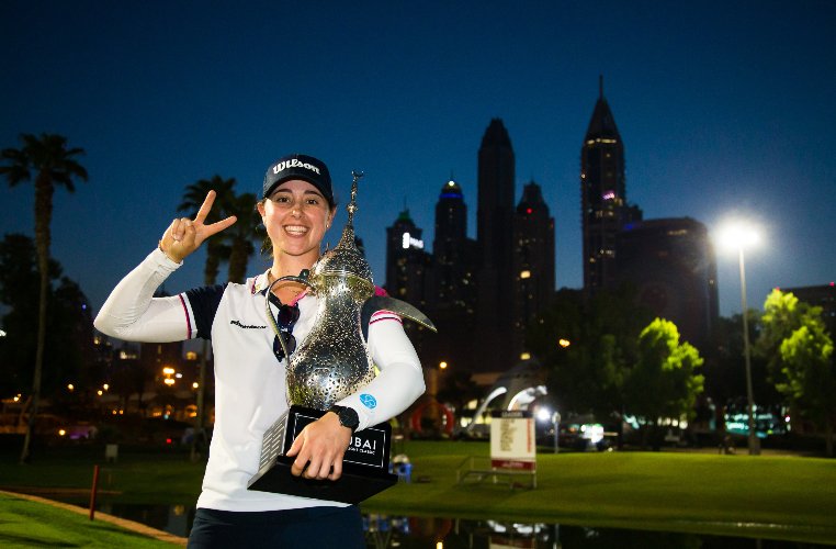 Defending champion Nuria Iturrioz
