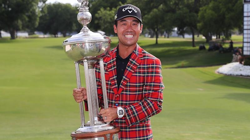 Kevin Na with Charles Schwab Challenge trophy